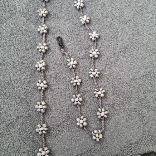 Chaîne à lunettes au crochet en perles