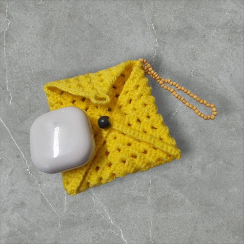 Protection écouteur au crochet en perles