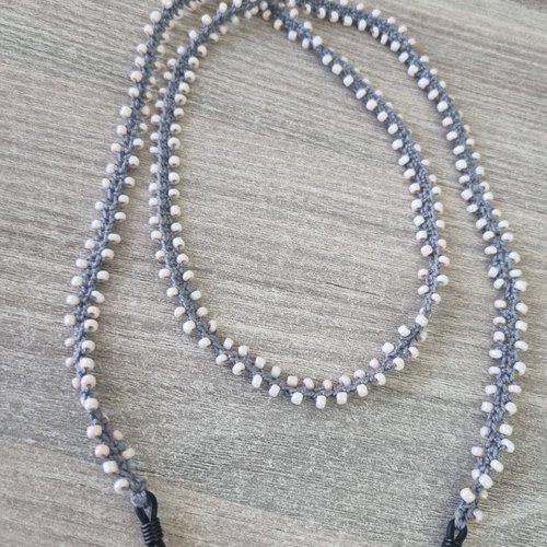 Chaîne à lunettes au crochet en perles