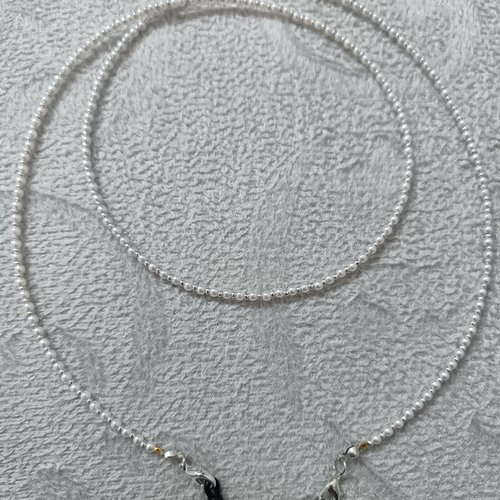 Chaîne à lunettes en perles