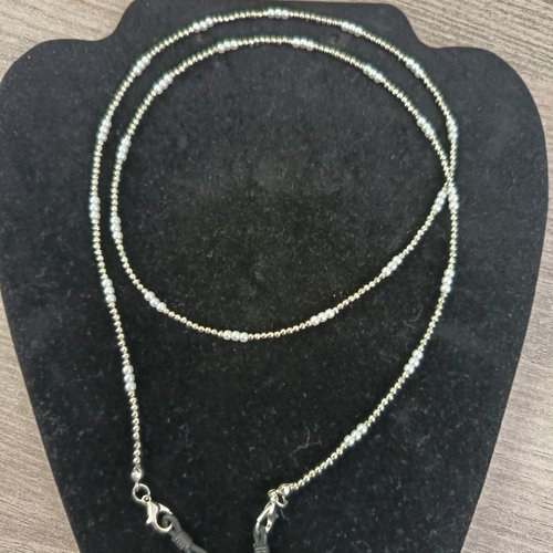 Chaîne à lunettes en perles