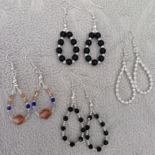 Lot de 4 boucles d'oreilles en perles