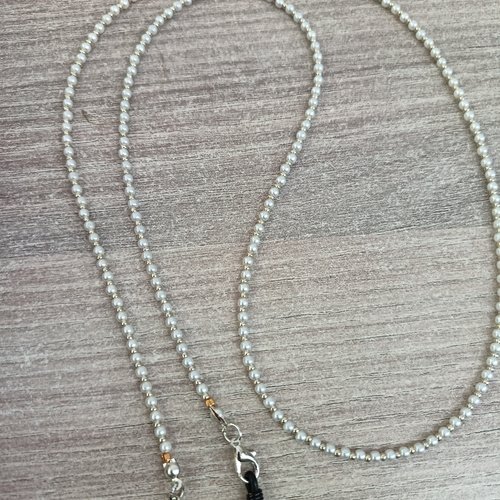 Chaîne à lunettes en perles