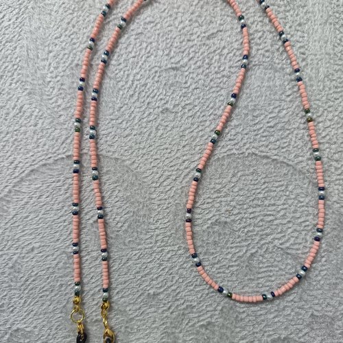 Chaîne à lunettes en perles