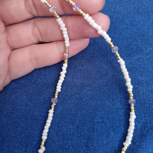Collier ras du cou en perles