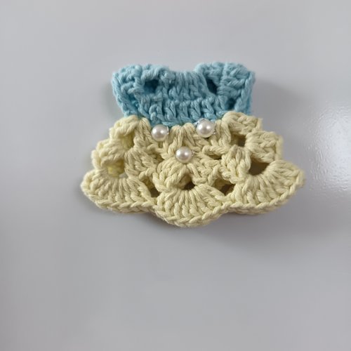 Robe au crochet aimanté pour réfrigérateur