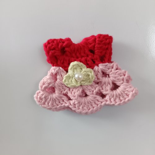 Robe au crochet aimanté pour réfrigérateur
