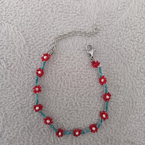 Bracelet en perles forme fleur