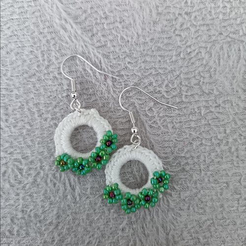 Boucles d'oreilles au crochet en perles