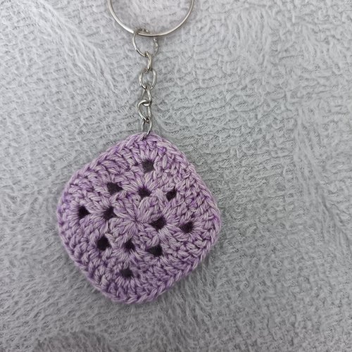 Porte clés carré au crochet, accessoire bijou pour sac
