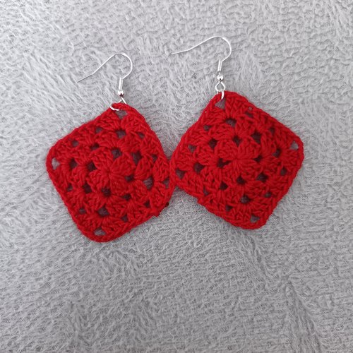 Boucles d'oreilles carrés au crochet