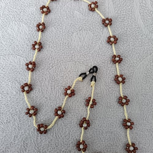 Cordon à lunettes au crochet en perles forme fleur