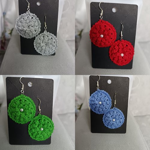 Boucles d'oreilles au crochet en perles forme fleur