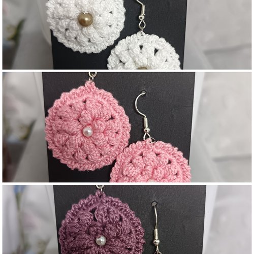 Boucles d'oreilles au crochet en perles forme fleur
