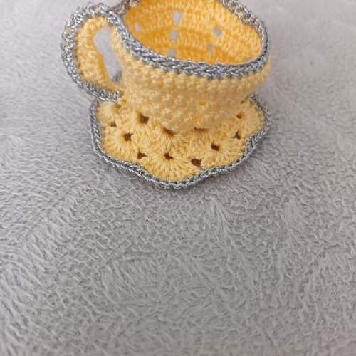 Tasse au crochet