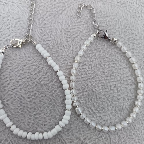 Bracelet en perles blanches