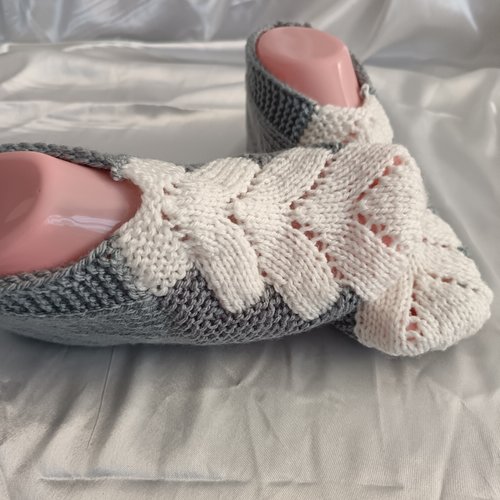Chaussons au tricot pour femme de pointure 39 40, chaussons tricotées fait main, accessoire pour femme