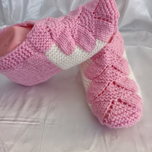 Chaussons au tricot pour femme de pointure 39 40, chaussons tricotées fait main, accessoire pour femme