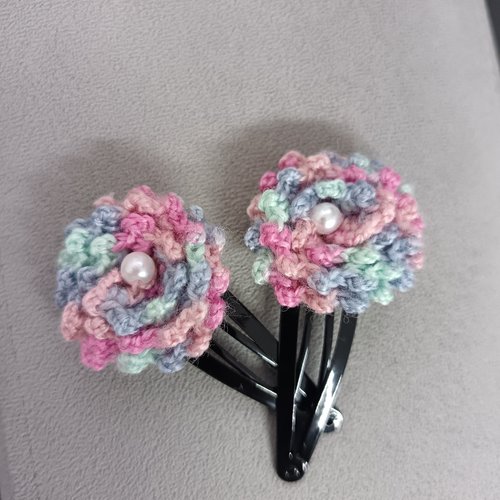 Pince cheveux, barrette au crochet fleur, barrettes perles, accessoire cheveux fait main, creation artisanale, accessoire fille,