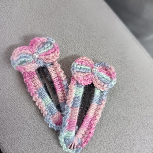 Pince à cheveux au crochet, barrette fille, accessoire cheveux fait main,pince à perles, cadeau fille femme, création artisanale,