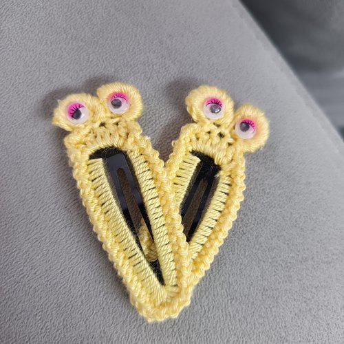Pince à cheveux au crochet, barrette au crochet, accessoire cheveux fait main, creation artisanale, accessoire fille femme.