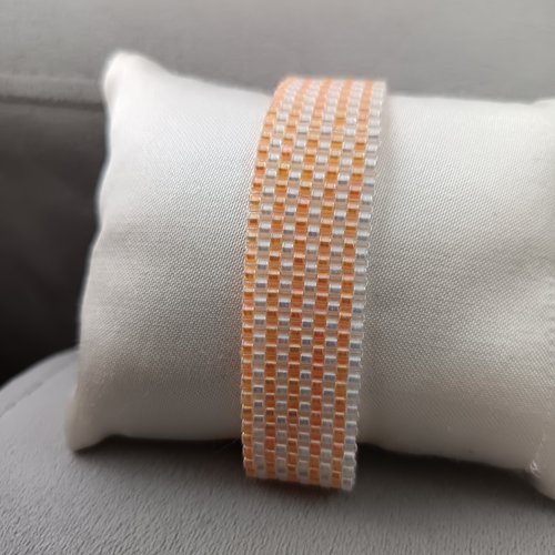 Bracelet en perles blanches et oranges, accessoire bijou pour femme, bracelet tissé à l aiguille, création artisanale,