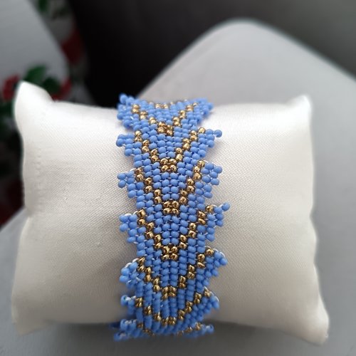 Bracelet épais perles fait main, bijou tissé à l’aiguille, création artisanale, accessoire bijou pour femme