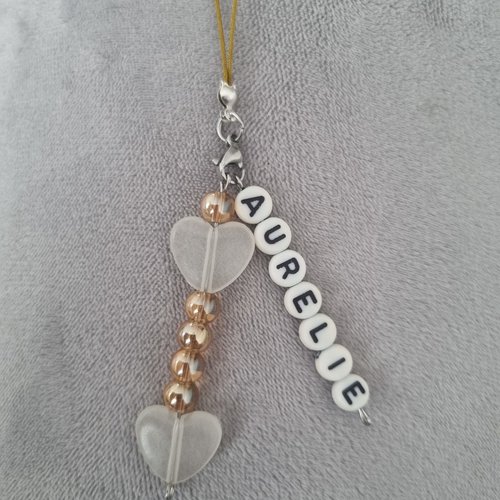 Porte-clés personnalisé en perles, prénom sur mesure, bijou fait main cœur et perles dorées