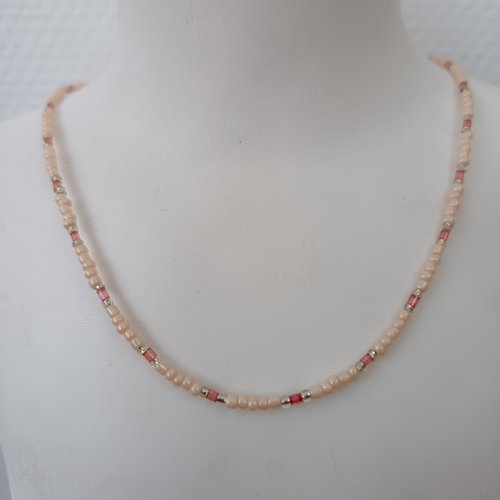 Collier ras du cou en perles colorées, bijou fin fait main, style minimaliste bohème