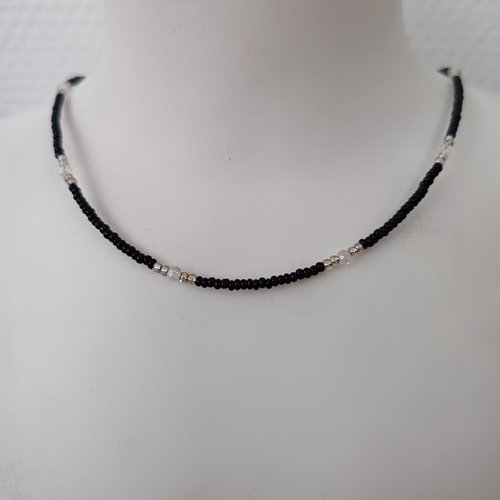 Collier ras du cou en perles noires, bijou fin fait main, style minimaliste bohème