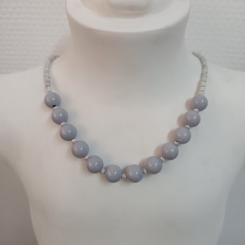 ​collier ras du cou en perles, gris, fait main