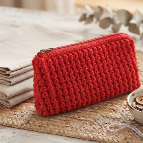 Pochette au crochet rouge avec fermeture éclair assortie, fait main neuf