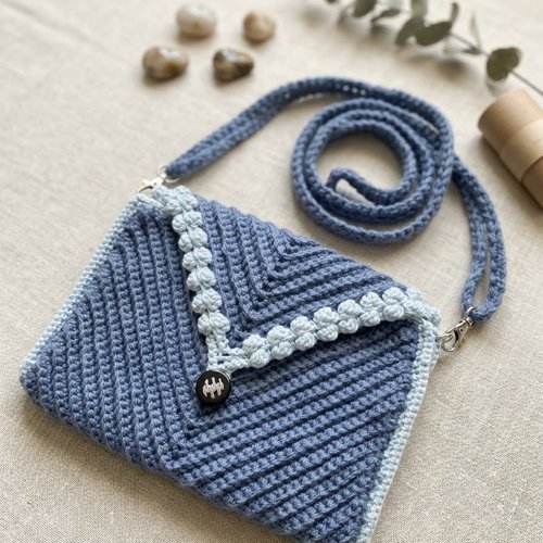 Sac à main portefeuille au crochet bleu clair et bleu foncé, bandoulière longue, fait main neuf