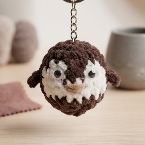 Porte-clés pingouin au crochet en fil chenille doux marron et blanc, fait main neuf
