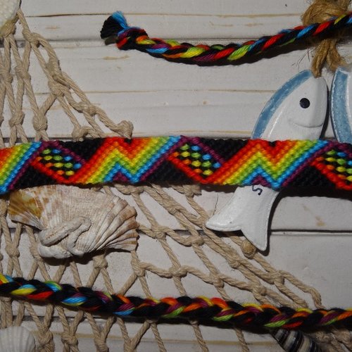 Nouveaute: bracelet brésilien "eclaires d'arc en ciel"