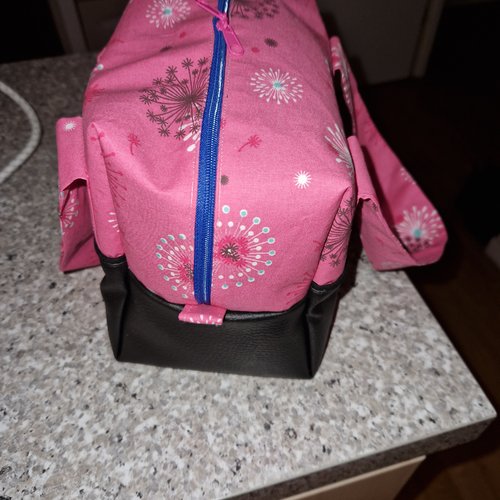 Nouveaute: lunch box / glacière isotherme “pétales rosés”
