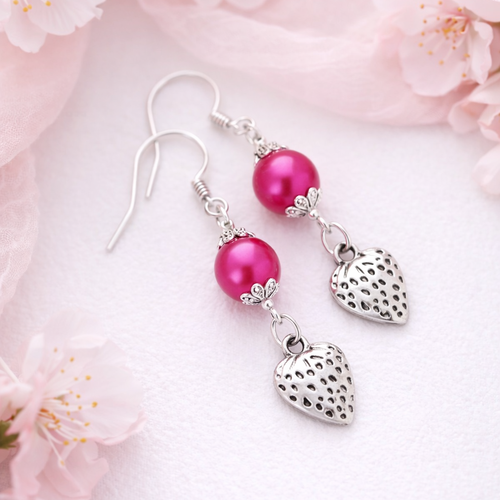 Boucle d'oreille fraise