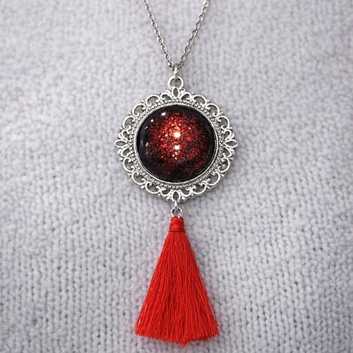 Sautoir rouge
