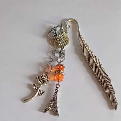 Marque page fantaisie et sa rose