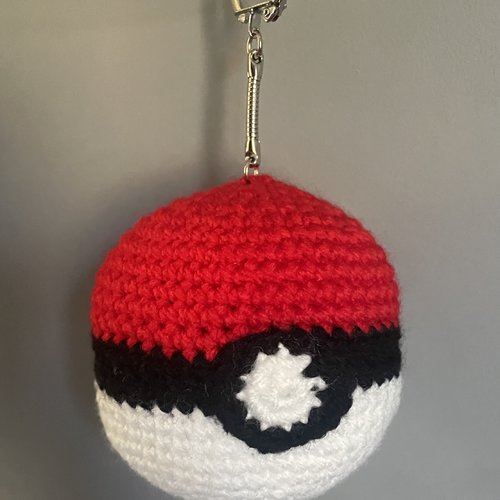 Porte-clefs pokeball / pokémon