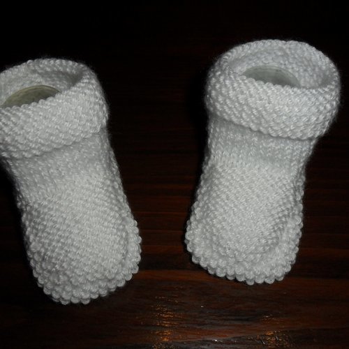 Chaussons bébé tricoter en laine acrylique blanc