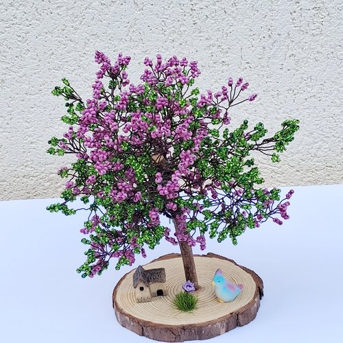 Arbre parme et vert en perles