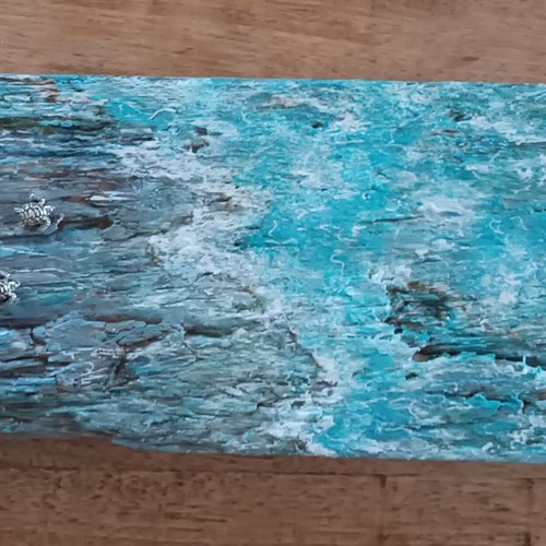 Peinture signée sur bois flotté "première vague"