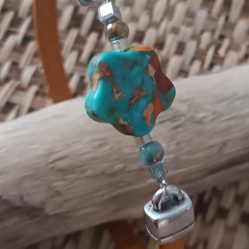 Bracelet cuir safran perle fleur en régalite artisanat fait main