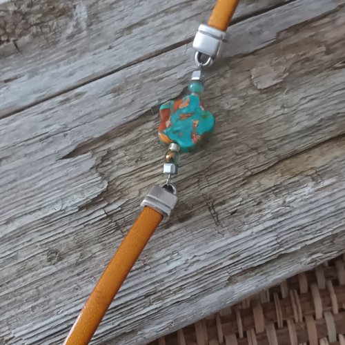 Bracelet cuir safran perle fleur en régalite artisanat fait main