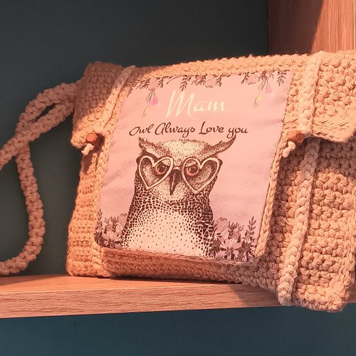 Pochette à main "hibou" porte bonheur, symbole de sagesse et de protection