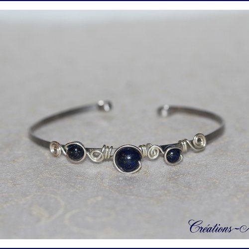 Bracelet en pierres naturelles : lapis lazuli
