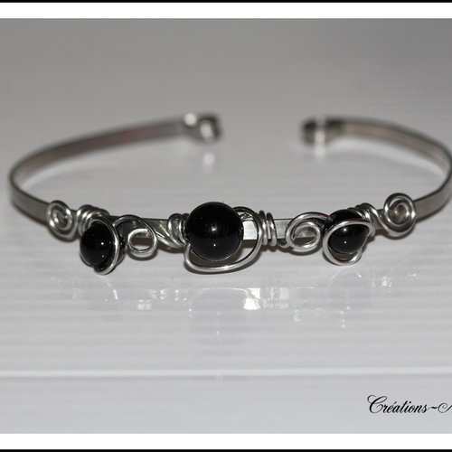 Bracelet en pierres naturelles : onyx noir