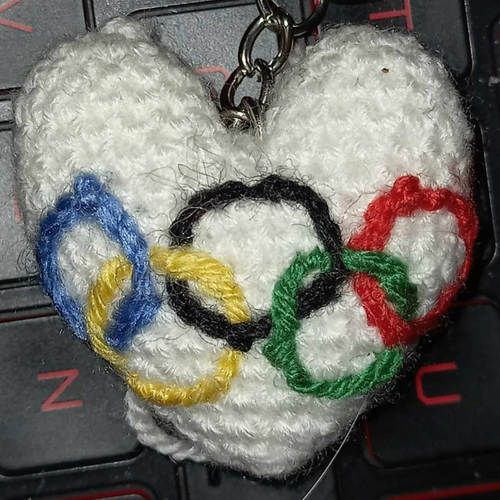 Porte-clés cœur drapeau des jeux olympiques