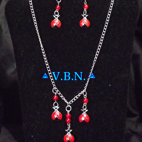 Parure collier et boucles d'oreilles inoxydable, avec pendentif métal argenté coccinelle rouge
